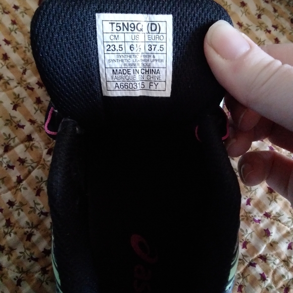 ASICS running shoes, women's 6.5, euro 37.5 pink and green - Picture 5 of 5